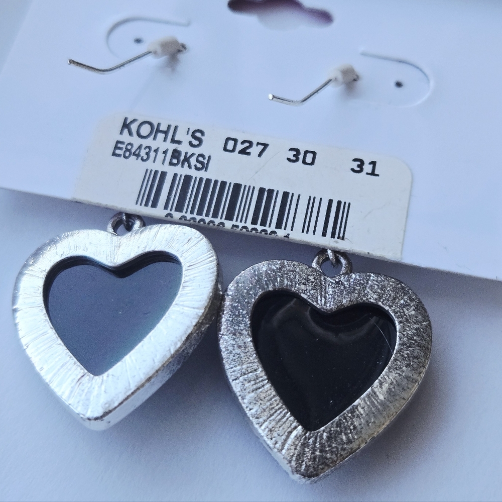 Candie's Black Heart Faceted Silver Tone Hook Earrings NWT - Picture 2 of 2